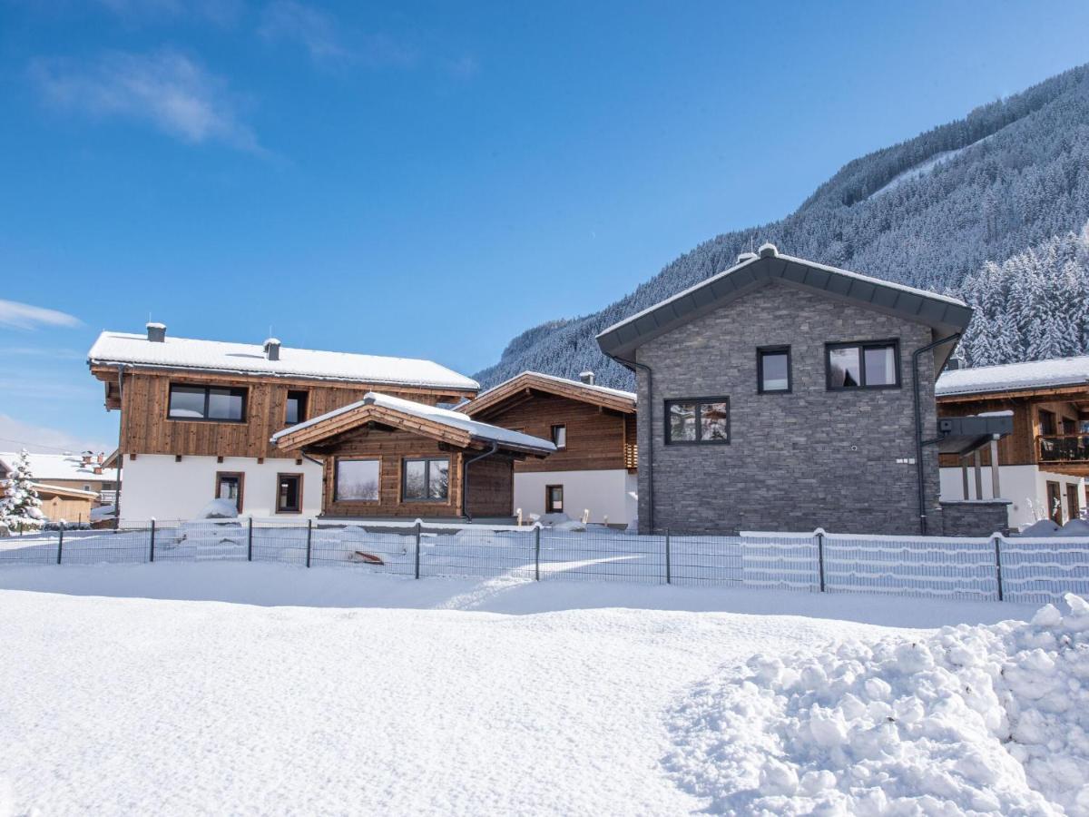 Holiday Resort Das Dorf, Wald Im Pinzgau Ngoại thất bức ảnh